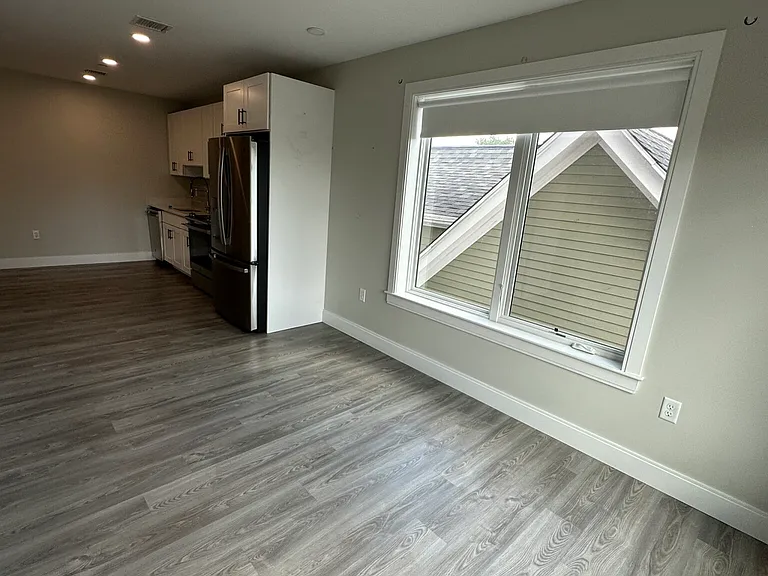 200-204 Old Colony Ave #303D — Photo 9
