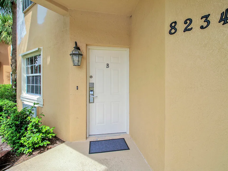 8234B Mulligan Cir #2811