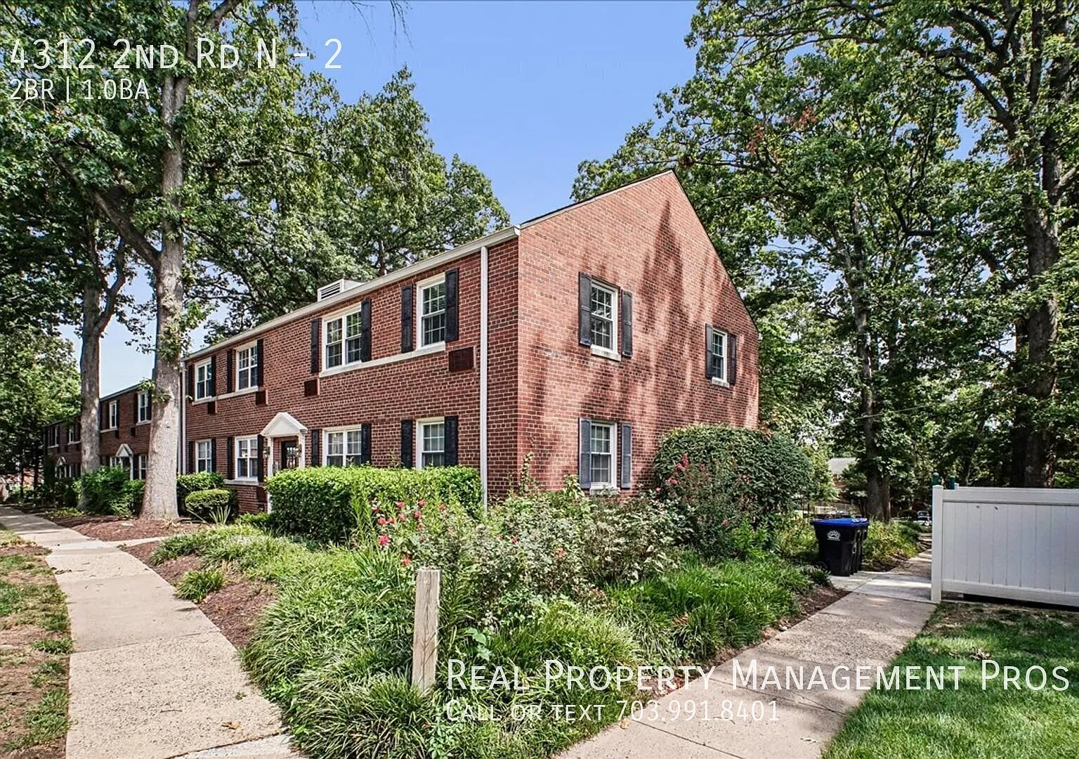 Rare in-unit laundry + tons of storage near Ballston! — Photo 1