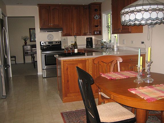 Large eat in kitchen