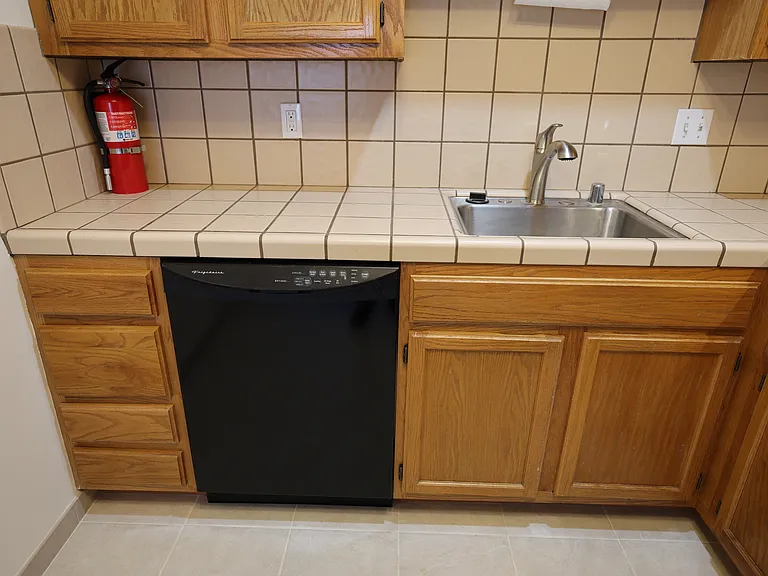 222 21st Ave #1 — Photo 3