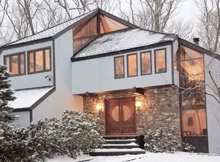 6 Innsbruck Blvd, Hopewell Junction, NY 12533