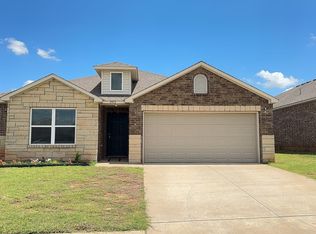 9912 Ruger Rd, Yukon, OK 73099