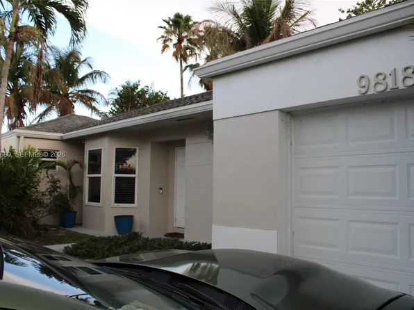 9818 SW 222nd Ter, Cutler Bay, FL 33190