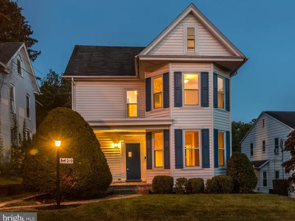 219 S Broad St, Waynesboro, PA 17268