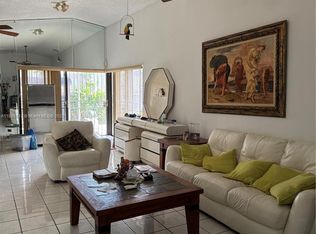 19375 SW 123rd Ave, Miami, FL 33177