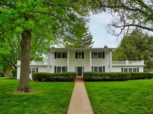 1421 S Bedford Road, Springfield, MO 65809