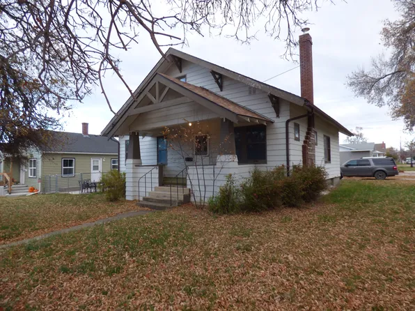 823 W Boulevard St, Lewistown, MT 59457