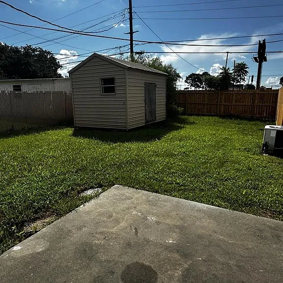 3003 Avenue O — Photo 23