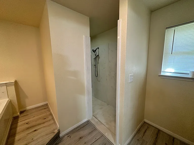 1747 N McCart St — Photo 15