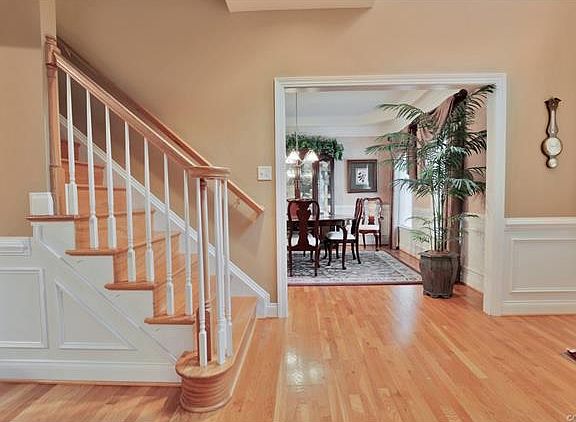4th image of 8345 Charing Ln