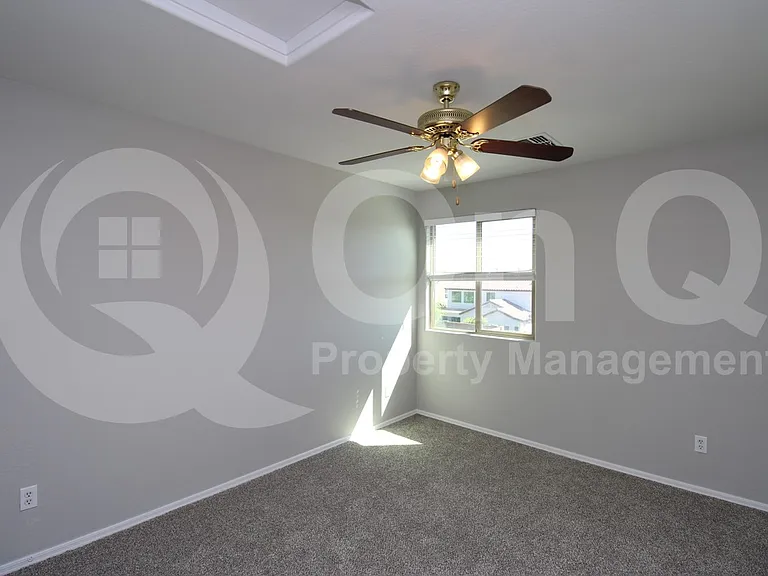 1611 W Tombstone Trl — Photo 11