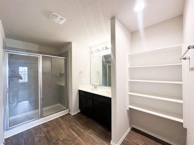 1807 Brady Shores Dr — Photo 8