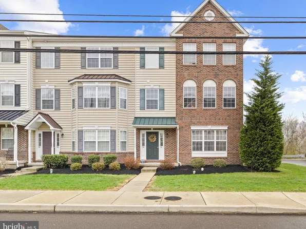 56 N School Ln, Souderton, PA 18964