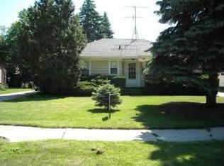 7331 3rd Ave, Kenosha, WI 53143