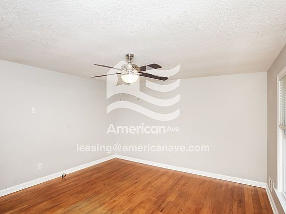 1047676_004_wm_-_living_room_13078162.jpg