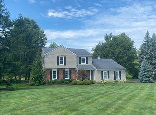 13384 Auburn Rd, Chardon, OH 44024