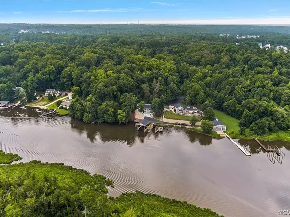 14850 Perch Point Rd, Chester, VA 23836