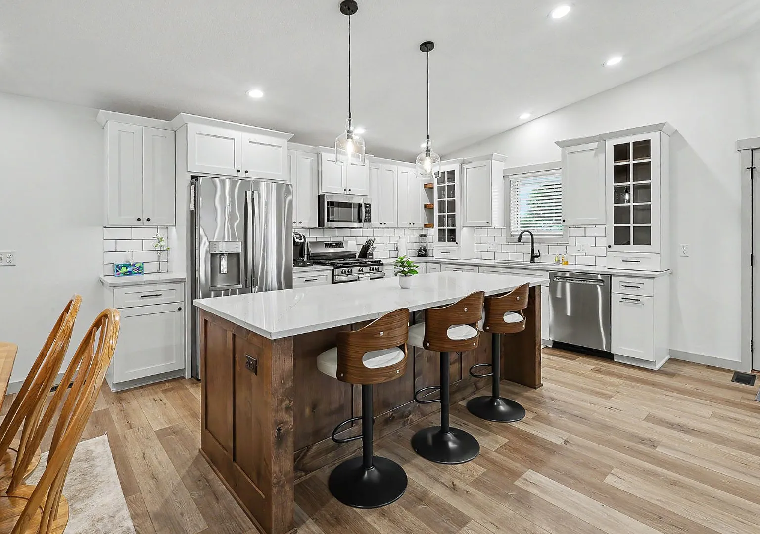 Newly Remodel 3 bed house — Photo 3