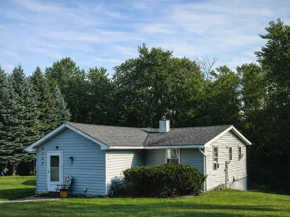 4525 Walnut St, Maple Plain, MN 55359