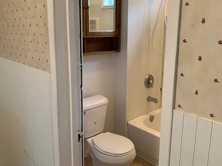 306 W 9th Ave — Photo 15