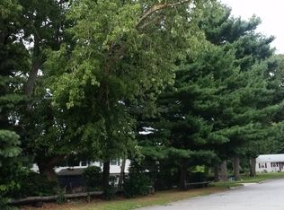 Ontario Ave, Warwick, RI 02886