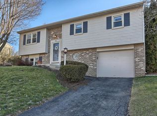 24 Rosewood Dr, Lancaster, PA 17603