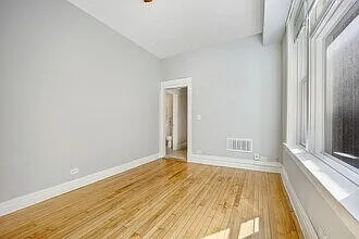 3129-3131 W Augusta Blvd #3131-2R — Photo 3