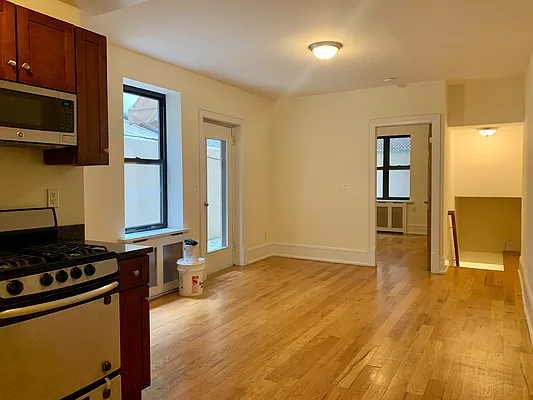 Rented by Your Vanity Realty | media 3