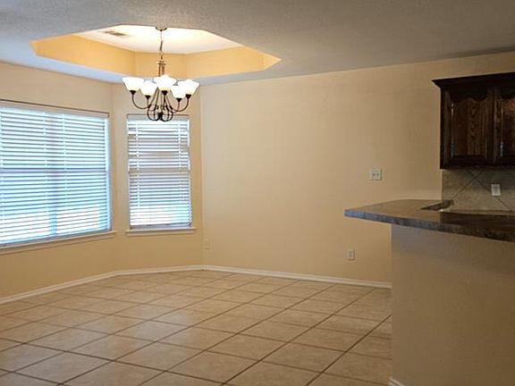 4th image of 3806 Monty Dr