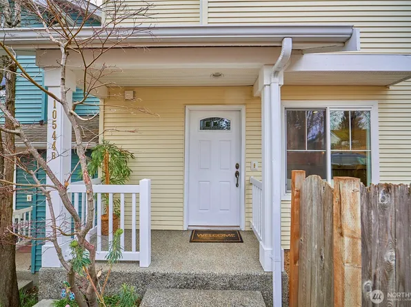 10544 Stone Avenue N #B, Seattle, WA 98133