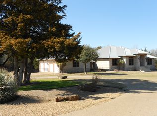 704 E Highland Rd, Ovilla, TX 75154