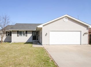 310 N Jackson St, Lincoln, IL 62656