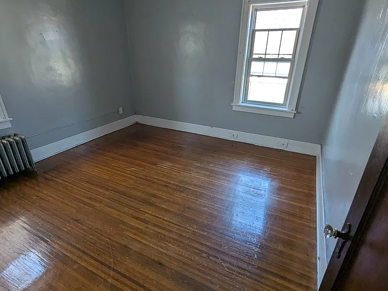 950 Bay St #12 — Photo 5