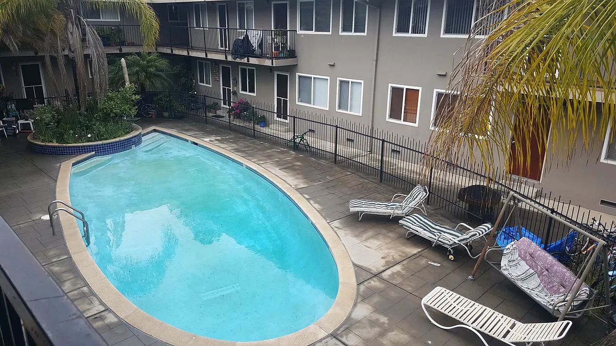 Building Photo - 222 Milbrae Ln #19