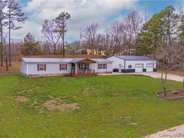 11443 S Whispering Pine Road, Huntingburg, IN 47542