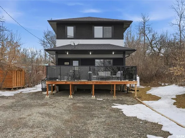 806 Grove AVENUE, Saskatchewan Beach, SK S0G 4L0