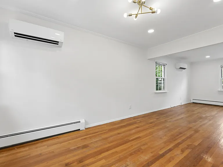 81 Cortlandt Pl — Photo 10