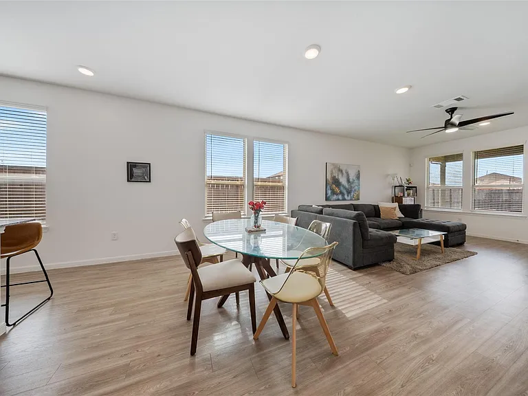 21126 Coral Blossom Ln — Photo 14