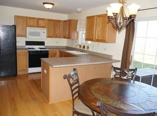 275 Lilac Dr, Romeoville, IL 60446