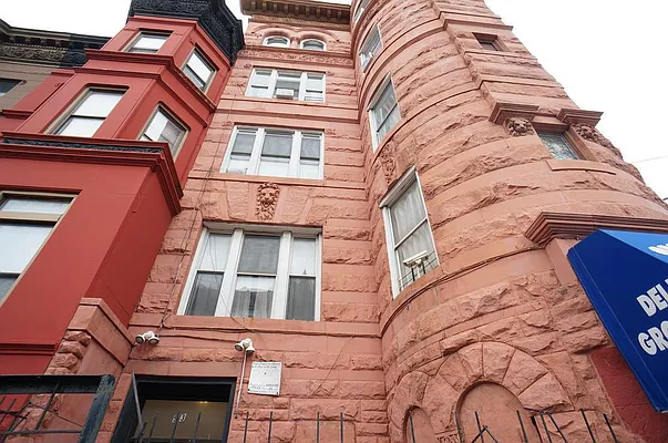 Rented by Rennit Inc. | media 26