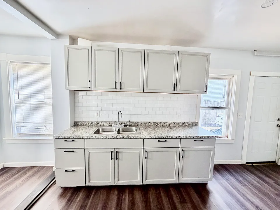 125 Pierce St #2