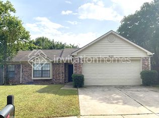 622 Valley Spring Dr, Arlington, TX 76018