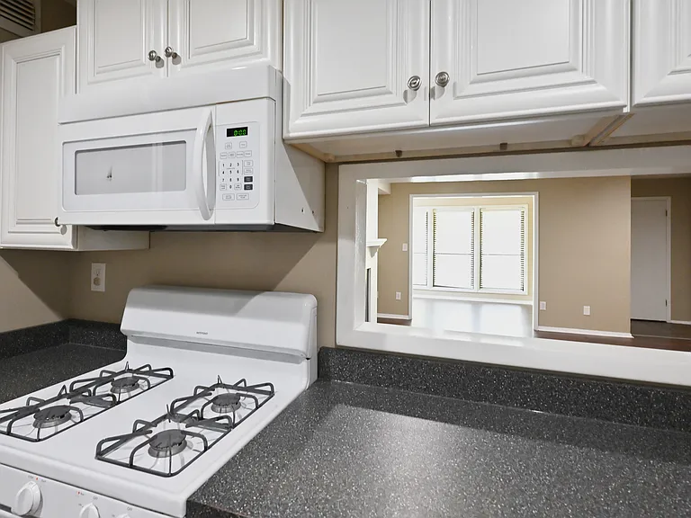 908 Park Ridge Cir — Photo 11