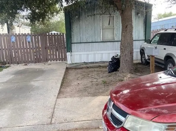 305 E Salazar Dr, San Juan, TX 78589