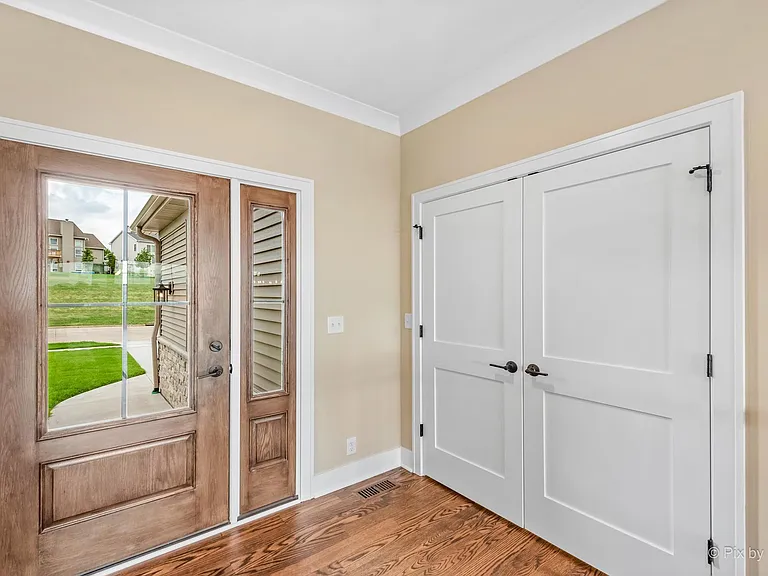 460 S Stone Ridge Dr — Photo 4