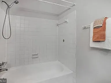 6335 Rockshire St — Photo 14