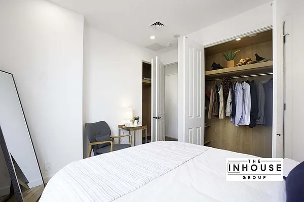 Sold by The InHouse Group | media 26