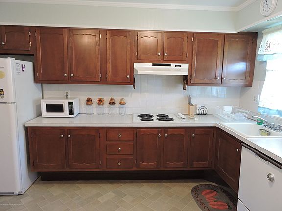 5th image of 542A Sheffield Ct #100A