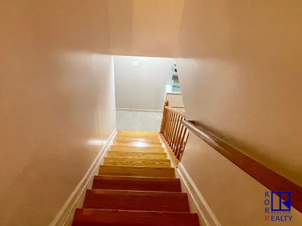 3105 Emmons Avenue image 23 of 31